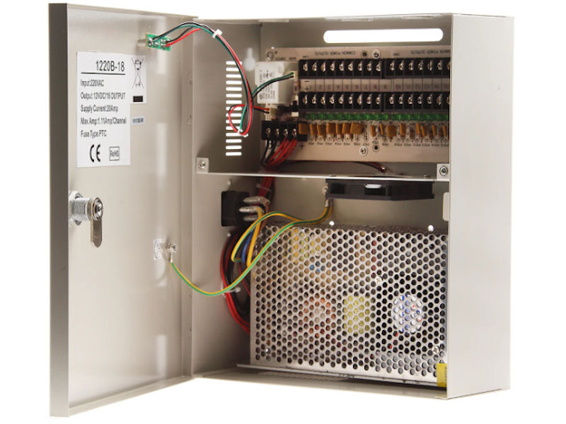 KLEAR 12VDC 20A 18-Way Boxed Power Supply