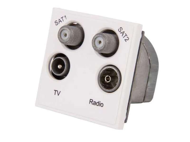 CLICK Quad UHF-FM-SAT1-SAT2 WHITE